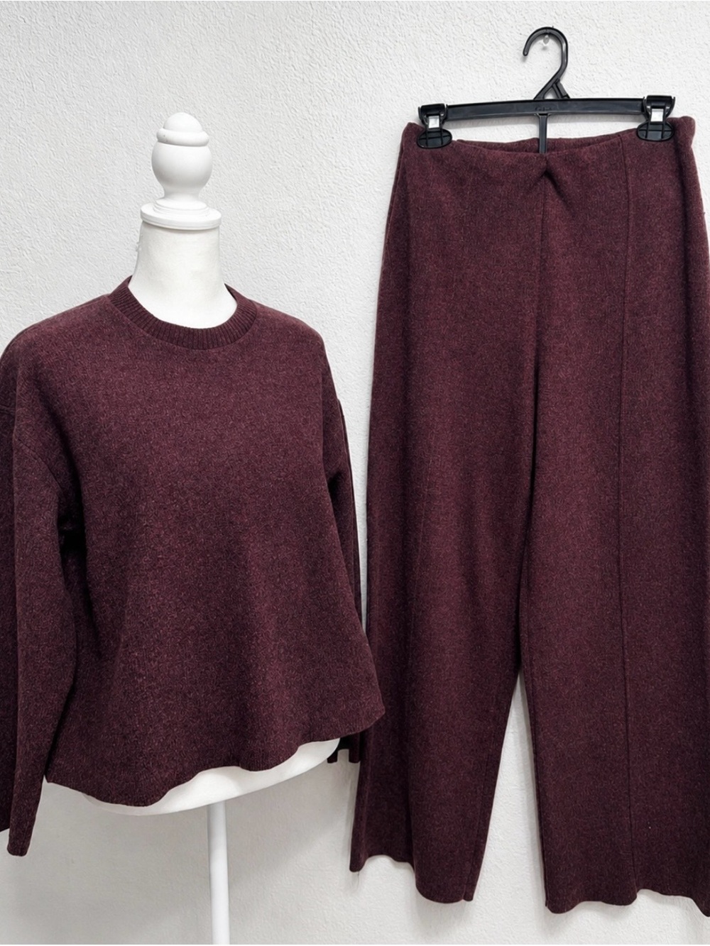 Zara Wide-Leg Knit Pants in Deep Wine